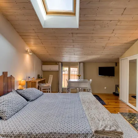 Bed and breakfast Castellas-alamaisondesophie Gignac (Herault)