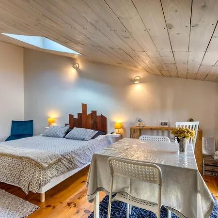 Castellas-alamaisondesophie Bed and breakfast