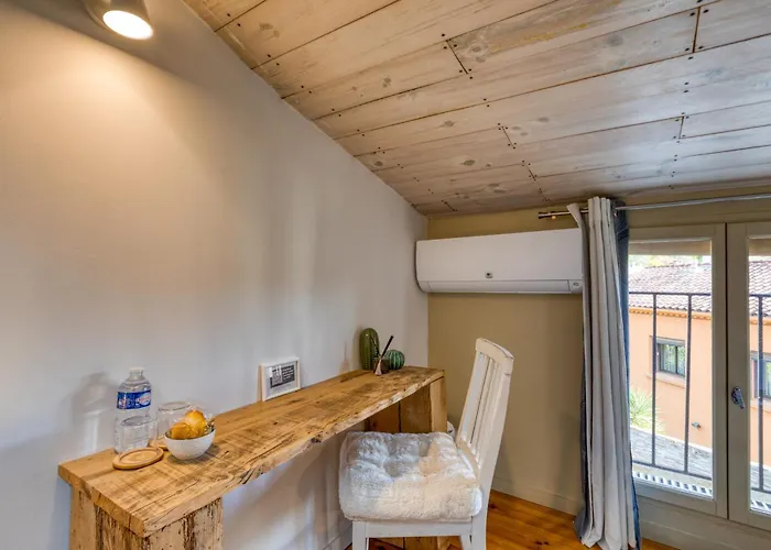 Castellas-alamaisondesophie Bed and breakfast 3*