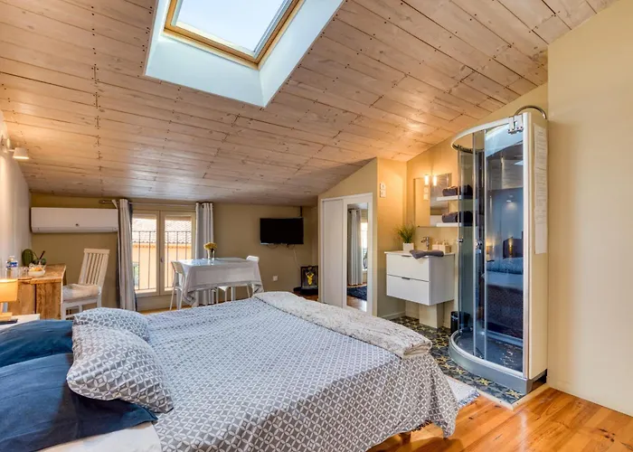 Castellas-alamaisondesophie Bed and breakfast 3*